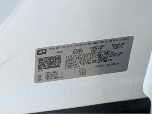 Used 2024 GMC Terrain AT4 w/ Tech Package AWD/4WD image 31
