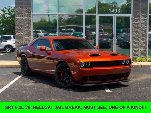 Used 2023 Dodge Challenger SRT Hellcat w/ Driver Convenience Group RWD image 1