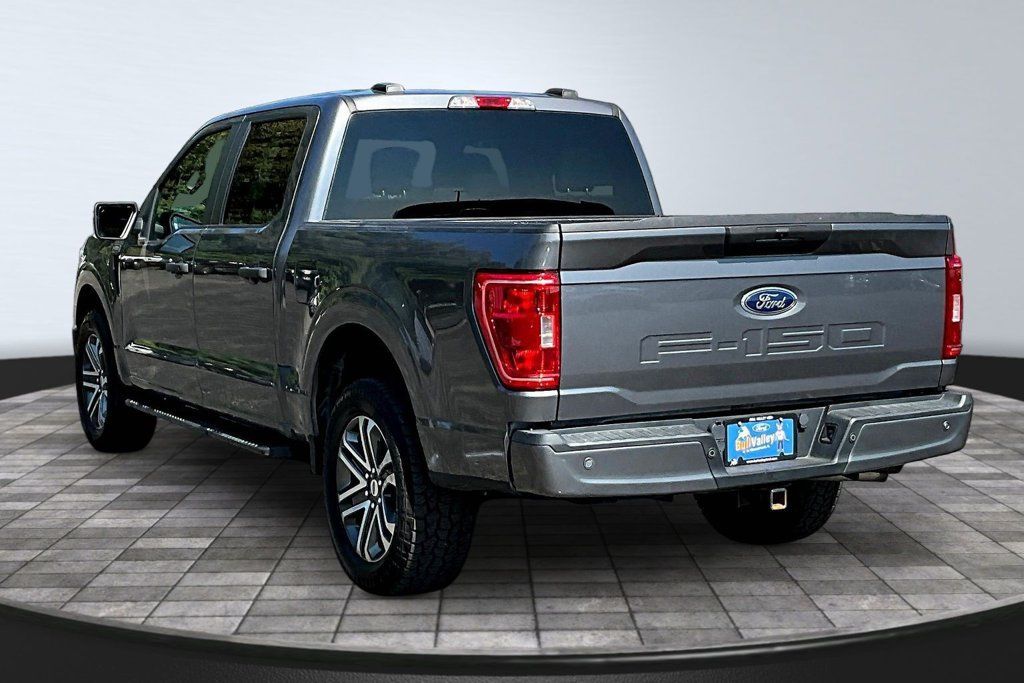 Certified 2021 Ford F150 XL w/ STX Appearance Package AWD/4WD image 5