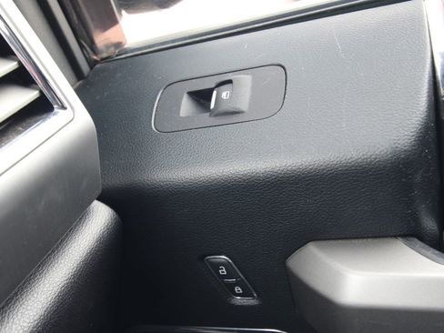 Used 2015 Ford F150 Platinum w/ Equipment Group 701A Luxury image 26