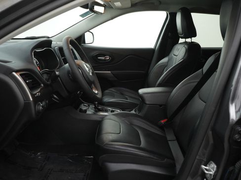 Used 2022 Jeep Cherokee Latitude Lux image 16