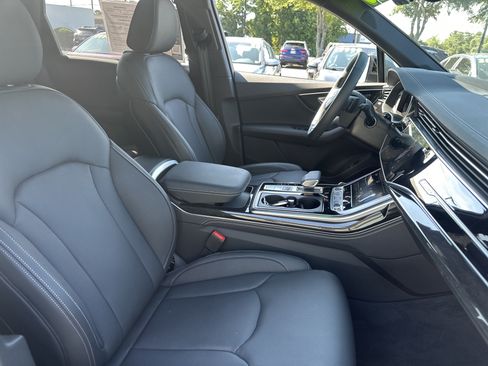 Used 2025 Audi Q7 3.0T Prestige AWD/4WD image 13