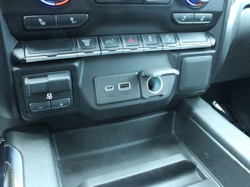 Used 2022 Chevrolet Silverado 2500 LT w/ Convenience Package AWD/4WD image 18