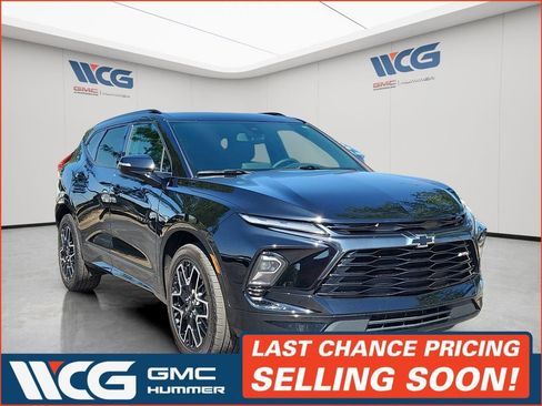 Used 2023 Chevrolet Blazer RS AWD/4WD image 1