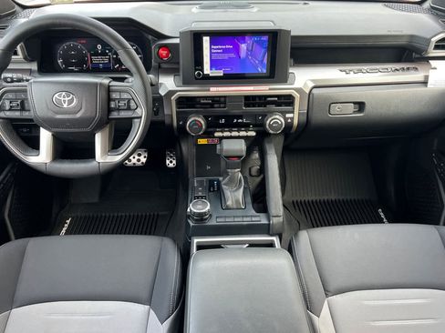 Certified 2025 Toyota Tacoma TRD Sport image 3