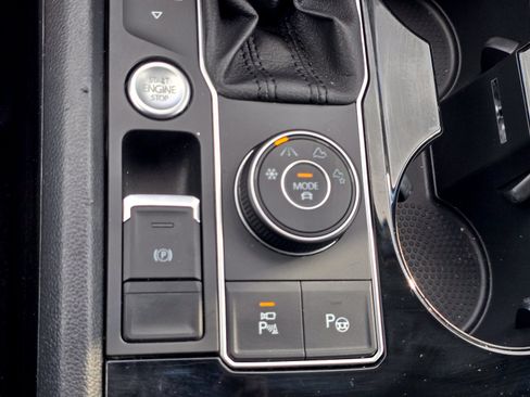 Used 2018 Volkswagen Atlas SEL Premium AWD/4WD image 22