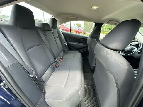 Used 2025 Toyota Corolla LE w/ LE Premium Package FWD image 21