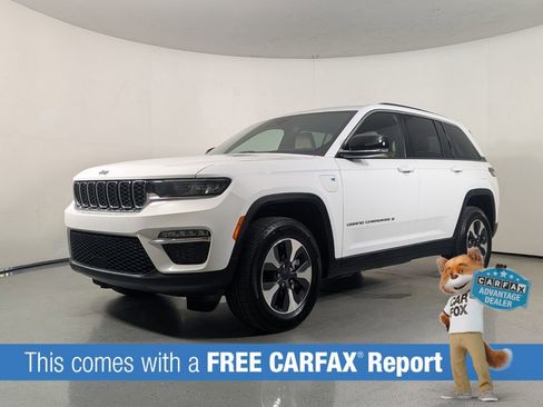 Used 2022 Jeep Grand Cherokee Limited 4xe AWD/4WD image 3