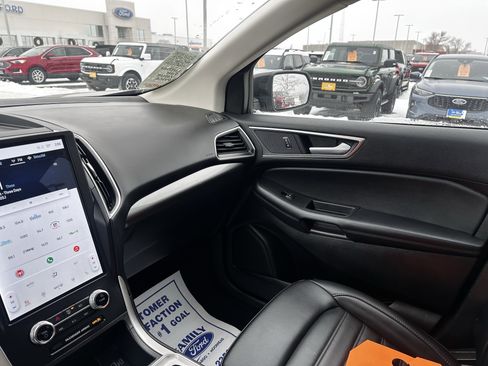 Certified 2024 Ford Edge SEL w/ Convenience Package image 11