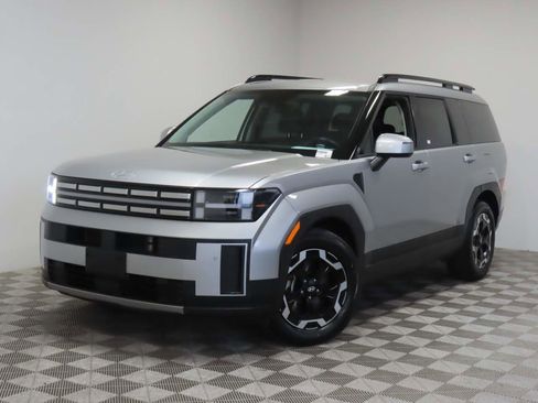 Used 2024 Hyundai Santa Fe SEL image 1