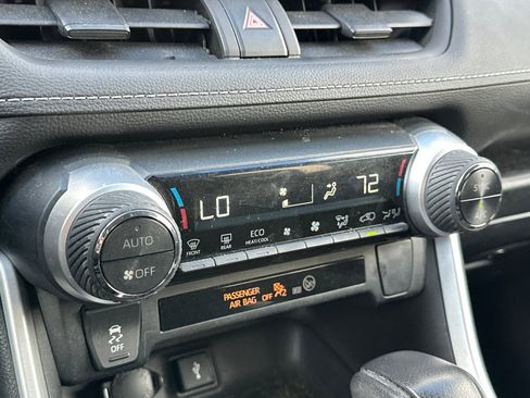 Used 2022 Toyota RAV4 LE image 30