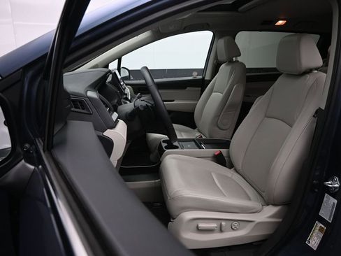 Used 2025 Honda Odyssey EX-L image 19