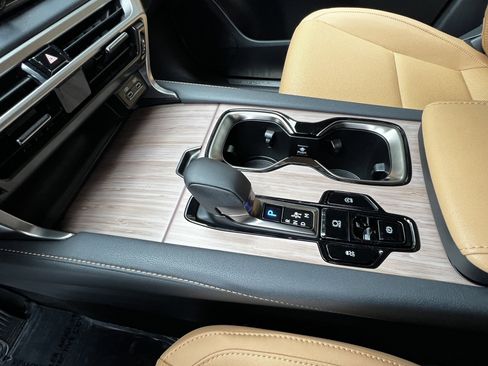 Used 2025 Lexus RX 350 Premium image 27