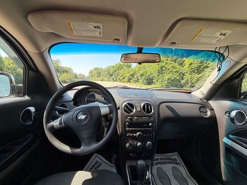Used 2010 Chevrolet HHR LT FWD image 10