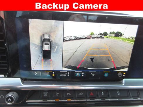 Used 2024 Chevrolet Silverado 2500 High Country w/ Technology Package AWD/4WD image 18