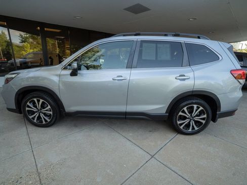 Used 2019 Subaru Forester Limited AWD/4WD image 4