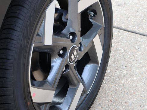 New 2026 Hyundai Venue SEL image 39