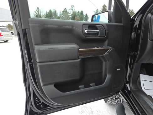 Used 2022 Chevrolet Silverado 1500 LT Trail Boss w/ Convenience Package II image 48