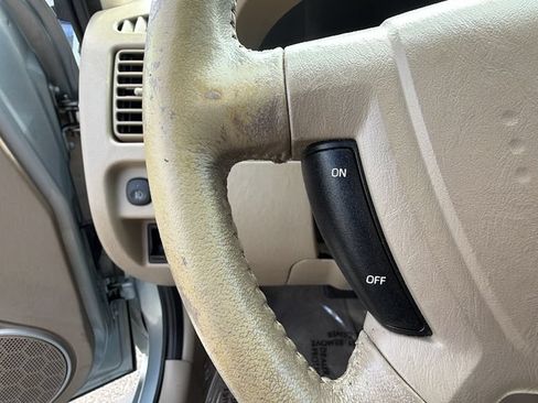 Used 2005 Mercury Mariner 2WD V6 image 16