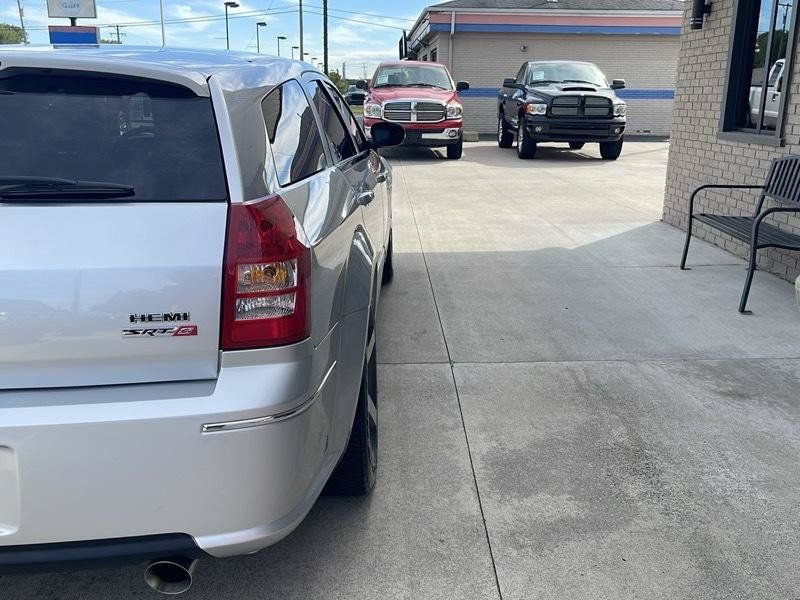 Used 2006 Dodge Magnum SRT8 RWD image 11