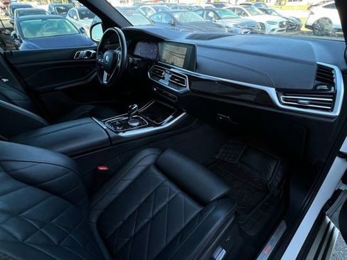 Used 2023 BMW X5 xDrive45e image 24