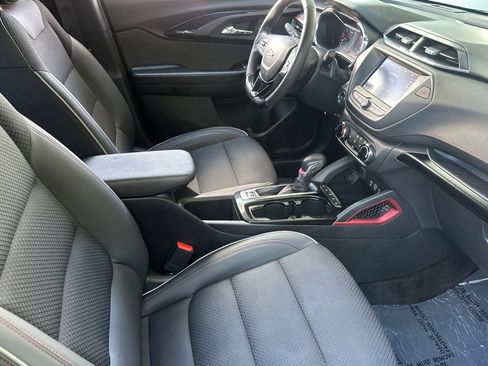 Used 2023 Chevrolet TrailBlazer RS image 16