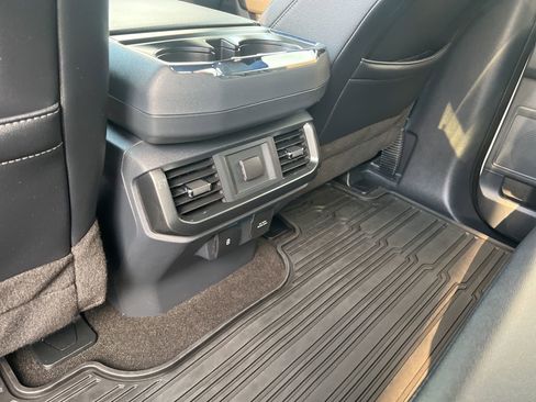 Used 2022 Ford F150 XLT w/ Equipment Group 302A High image 11