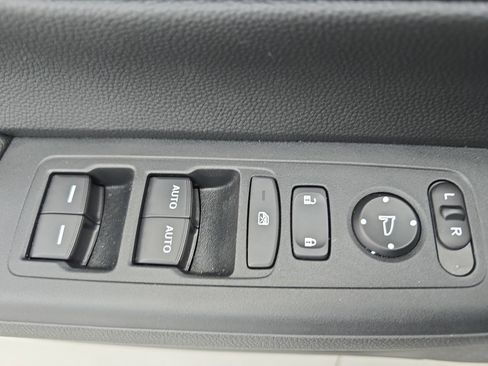 Certified 2024 Honda CR-V EX image 27