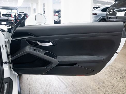 Used 2016 Porsche 911 GT3 RS image 21