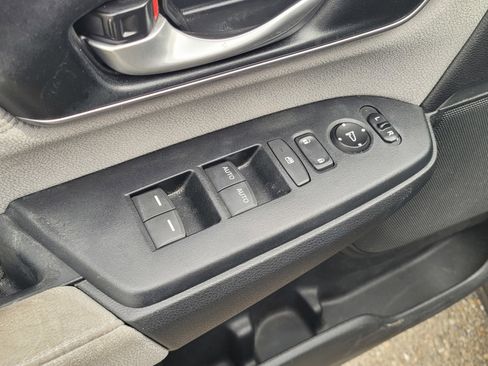 Used 2018 Honda CR-V EX image 17