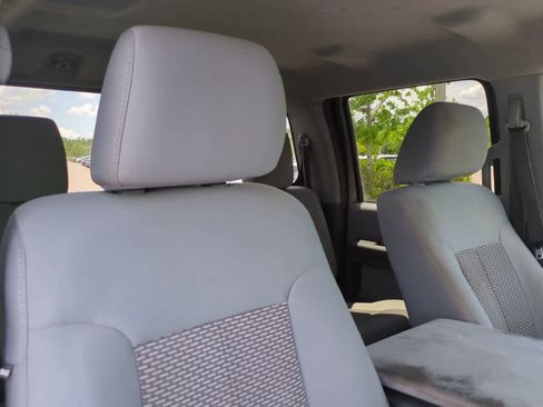 Used 2011 Ford F250 XLT w/ XLT Premium Pkg AWD/4WD image 7