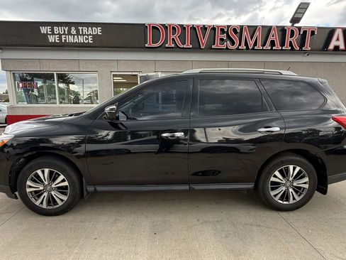 Used 2018 Nissan Pathfinder S AWD/4WD image 6