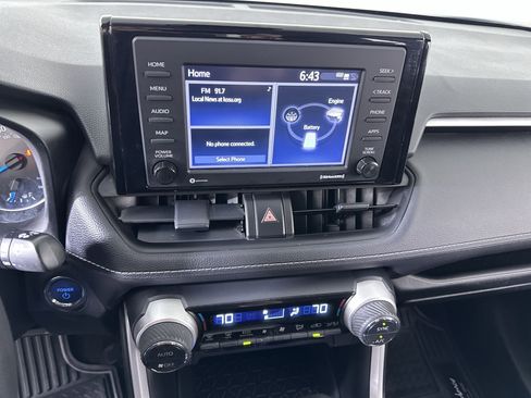 Used 2022 Toyota RAV4 XLE image 49