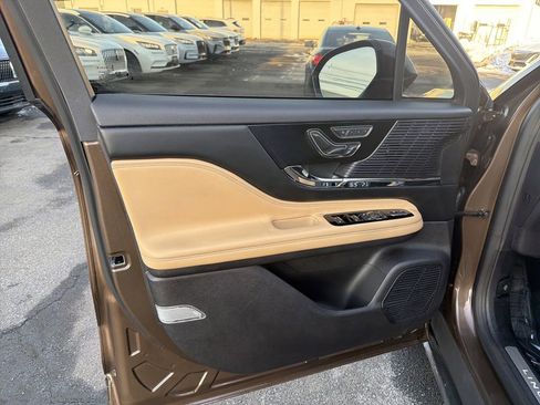 Certified 2022 Lincoln Corsair Grand Touring w/ Elements Technology Bundle image 10