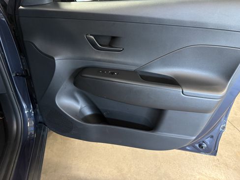 Used 2025 Hyundai Kona SEL image 35