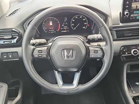 Used 2023 Honda Pilot EX-L image 29