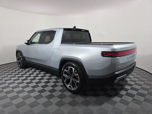 Used 2023 Rivian R1T Adventure AWD/4WD image 3