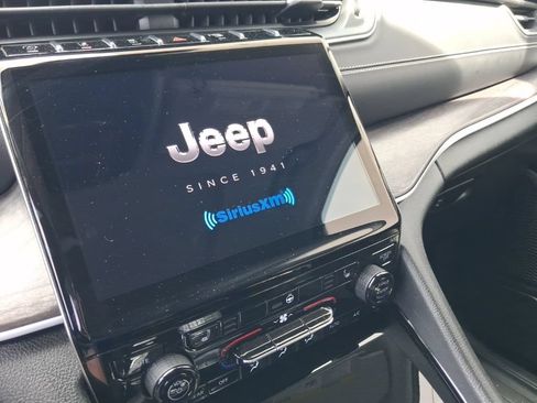 Certified 2023 Jeep Grand Cherokee Limited AWD/4WD image 24