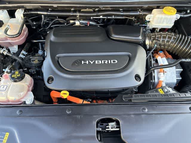 Used 2023 Chrysler Pacifica Limited FWD image 15