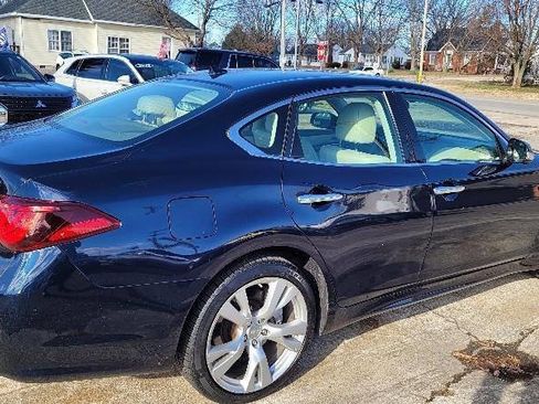 Used 2015 INFINITI Q70 3.7 w/ Technology Package image 6
