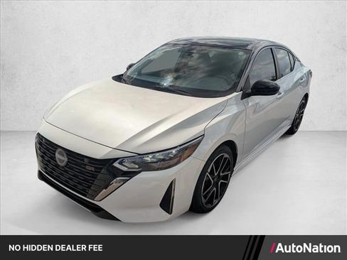 Used 2024 Nissan Sentra SR FWD image 1