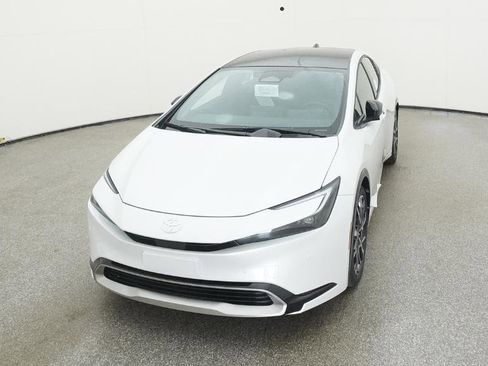 New 2026 Toyota Prius Plug-In Hybrid image 5