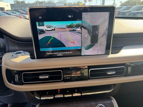 Used 2022 Lincoln Aviator Reserve image 37