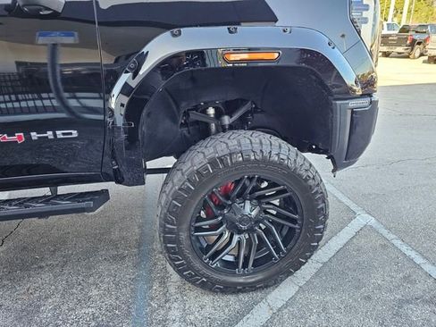 Used 2024 GMC Sierra 2500 AT4 w/ Technology Package image 15
