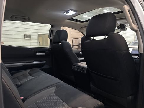 Used 2018 Toyota Tundra SR5 image 30