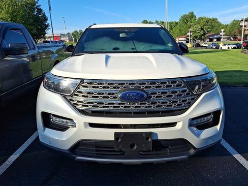 Used 2020 Ford Explorer Limited w/ Class III Trailer Tow Package AWD/4WD image 2