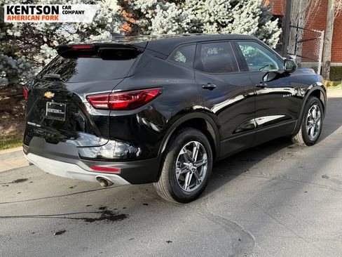 Used 2025 Chevrolet Blazer LT image 7