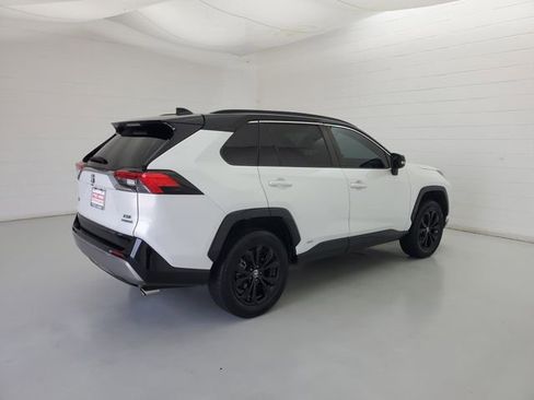 Used 2023 Toyota RAV4 XSE image 5