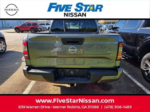 Used 2024 Nissan Frontier SV w/ SV Convenience Package image 7