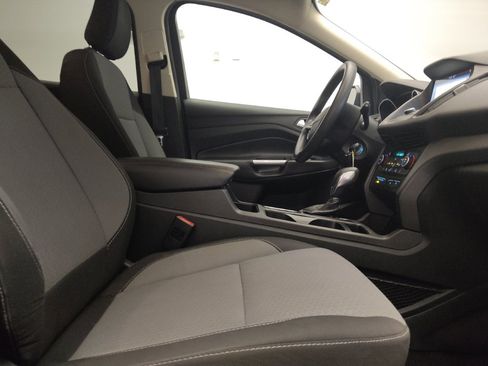Used 2018 Ford Escape SE w/ SE Sync 3 Package AWD/4WD image 21